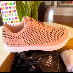 No bull training shoes